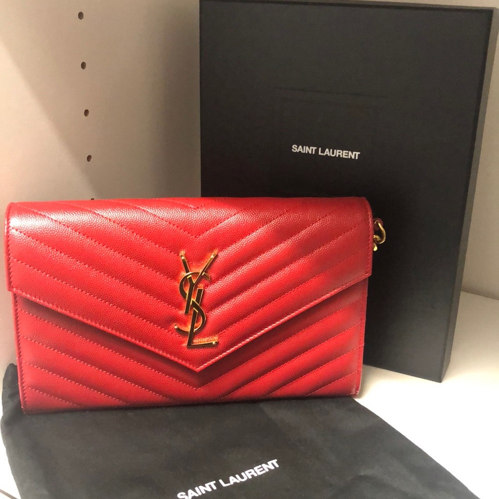 Authentic Red wallet on chain